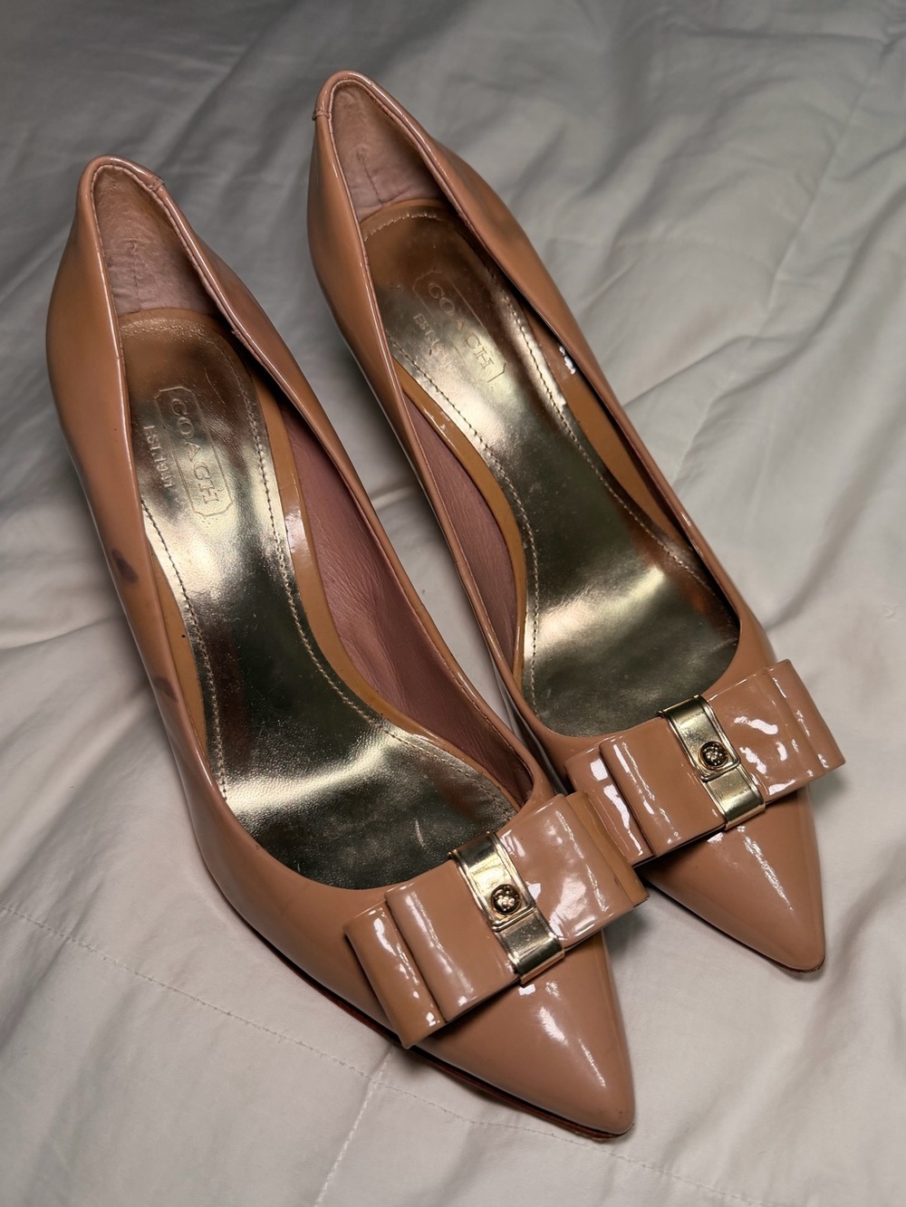 Coach Patent Pointed-Toe Bow Pumps in Nude - Size 7